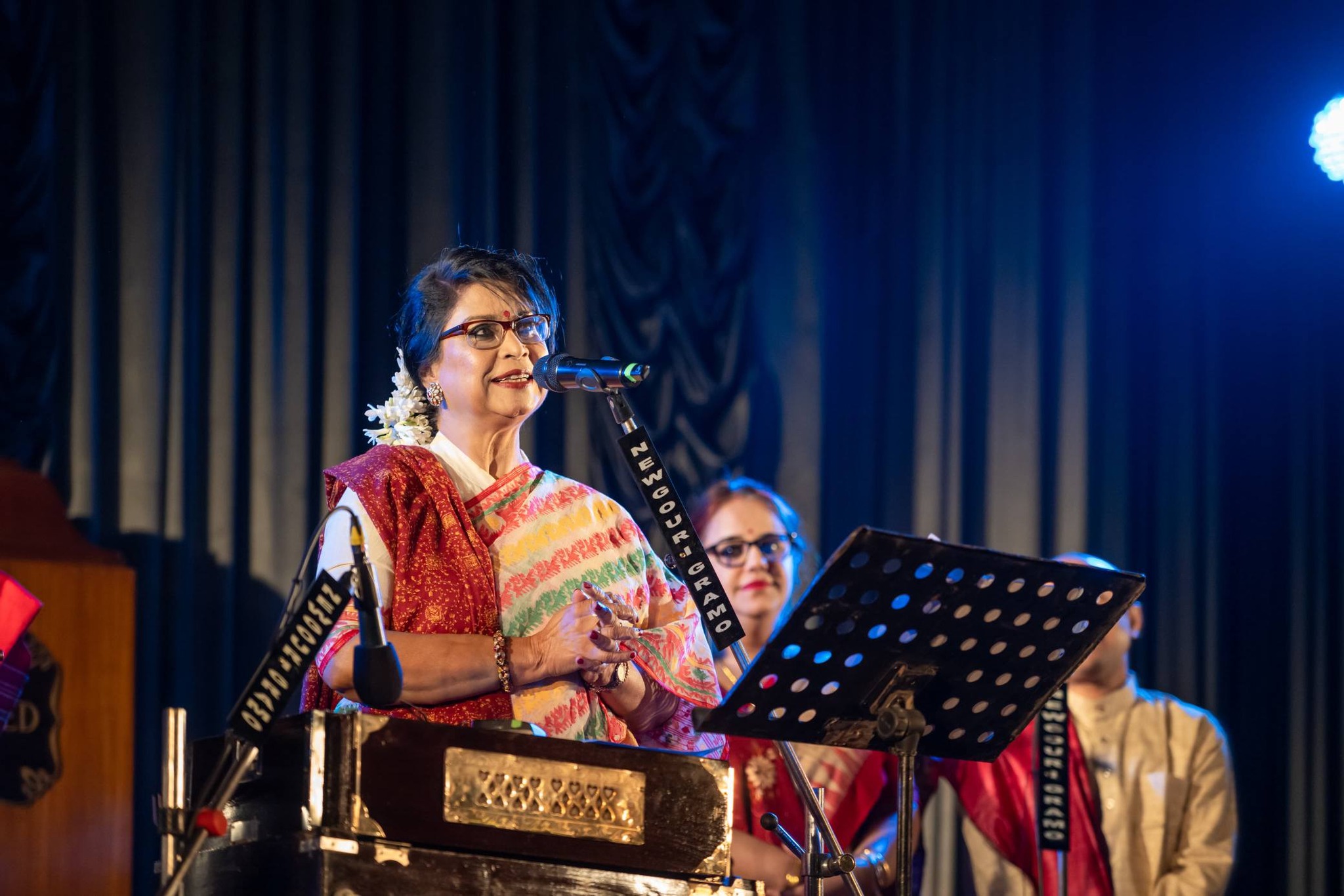 Rezwana Choudhury Bannya enthralls Kolkata audience