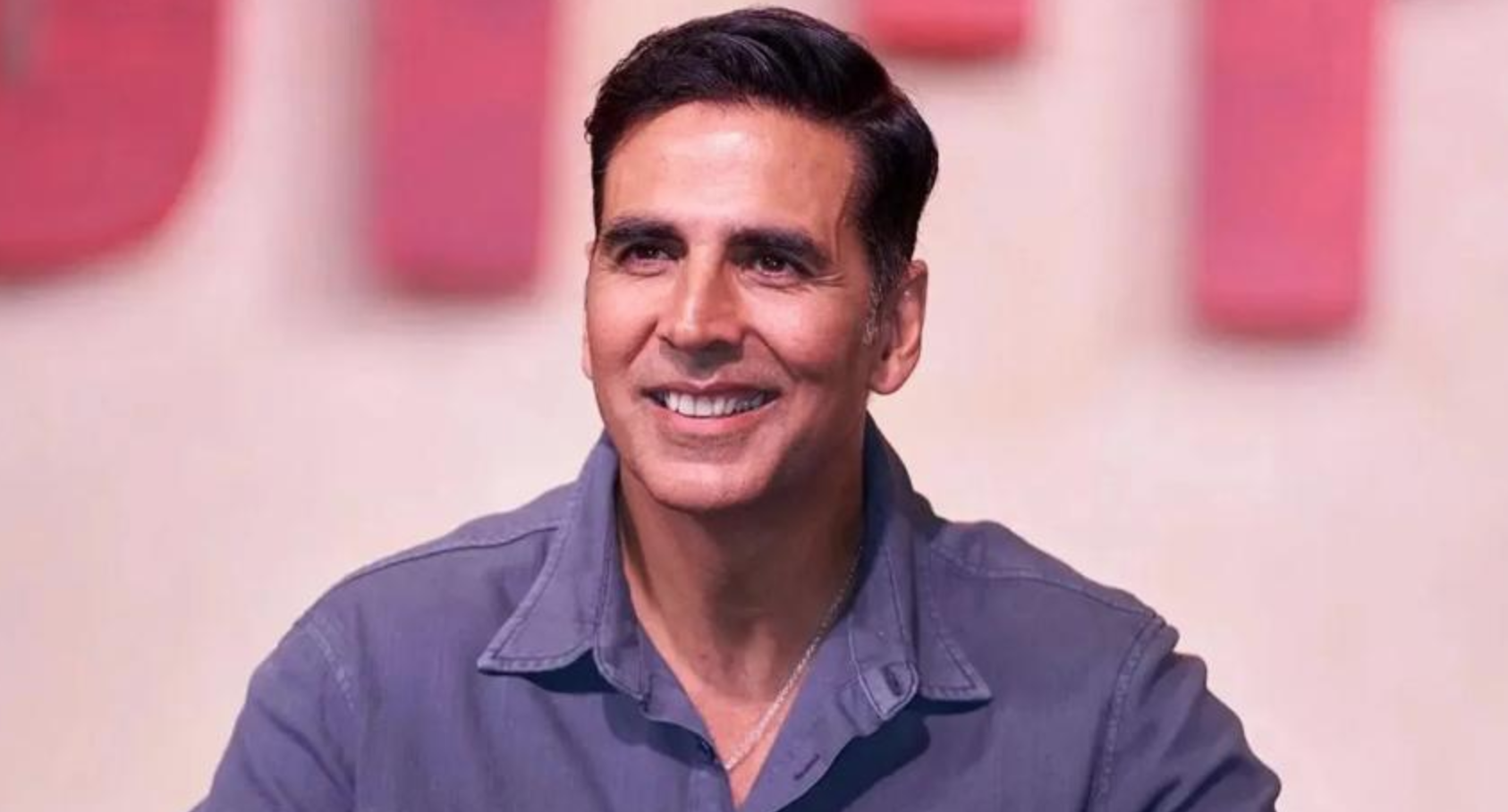 Akshay Kumar safe after convoy vehicle accident in Mumbai