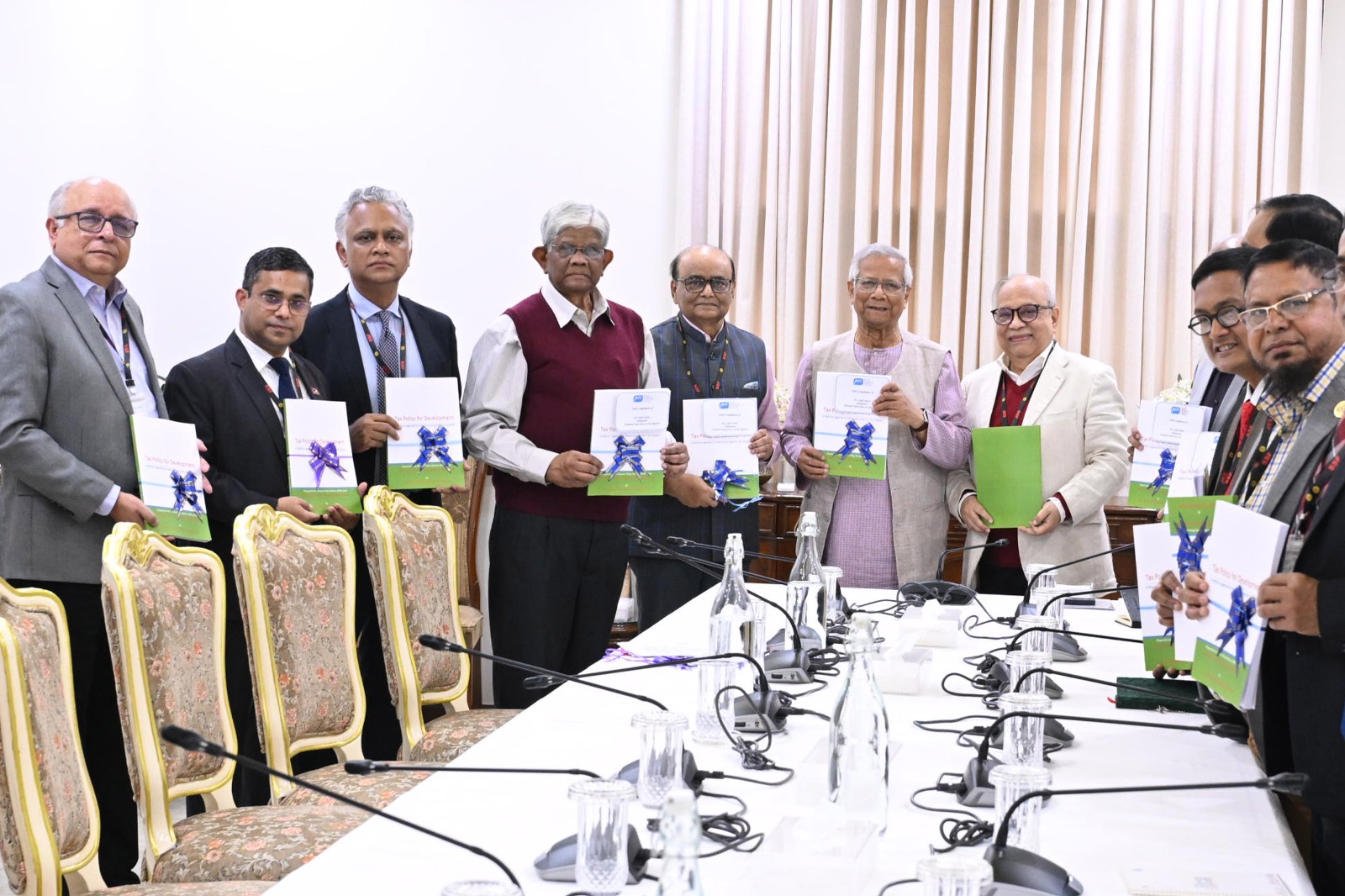 Tax reform panel urges single VAT rate, shift towards direct taxes