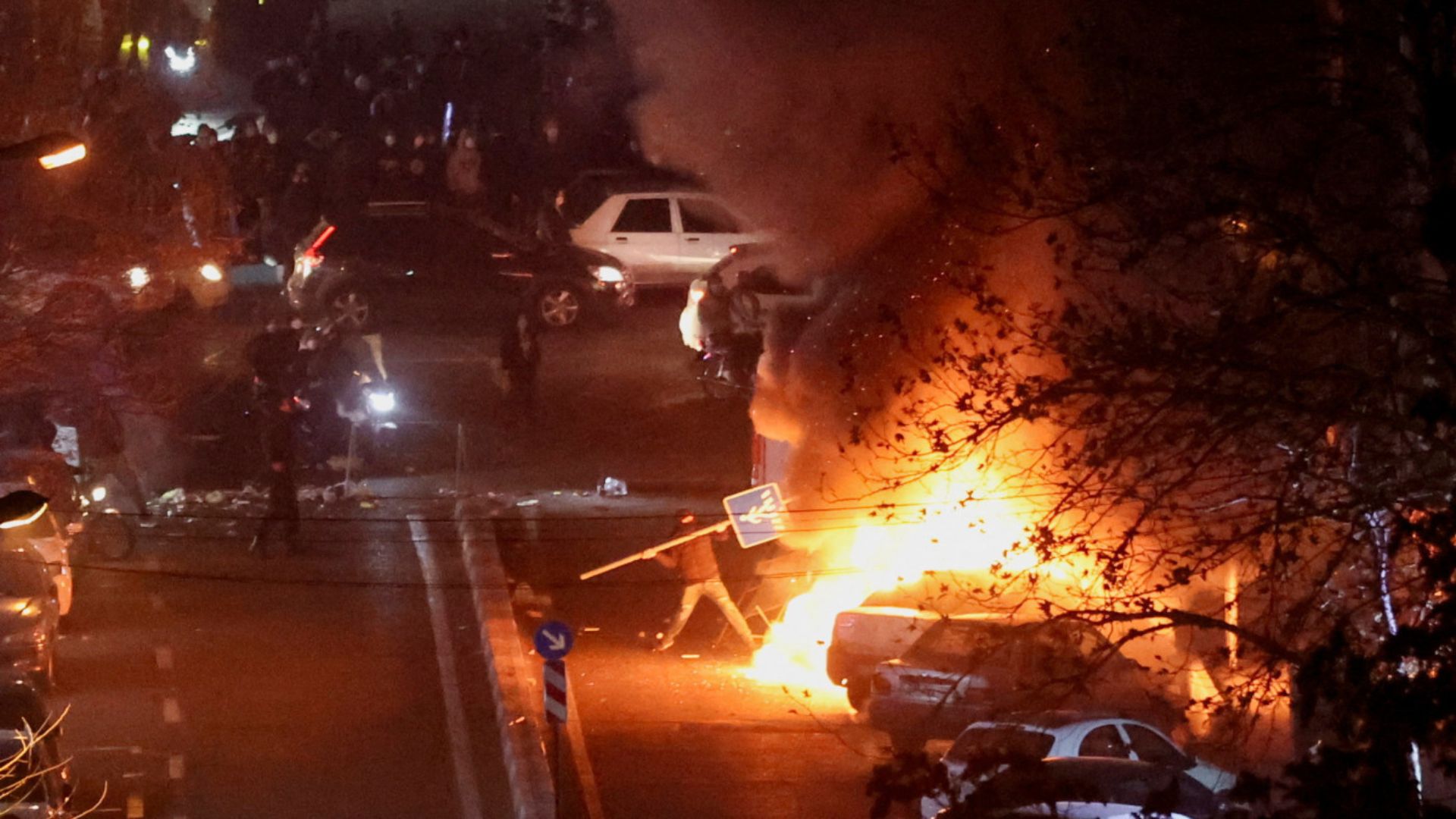 Iran official says 2,000 people have been killed in unrest