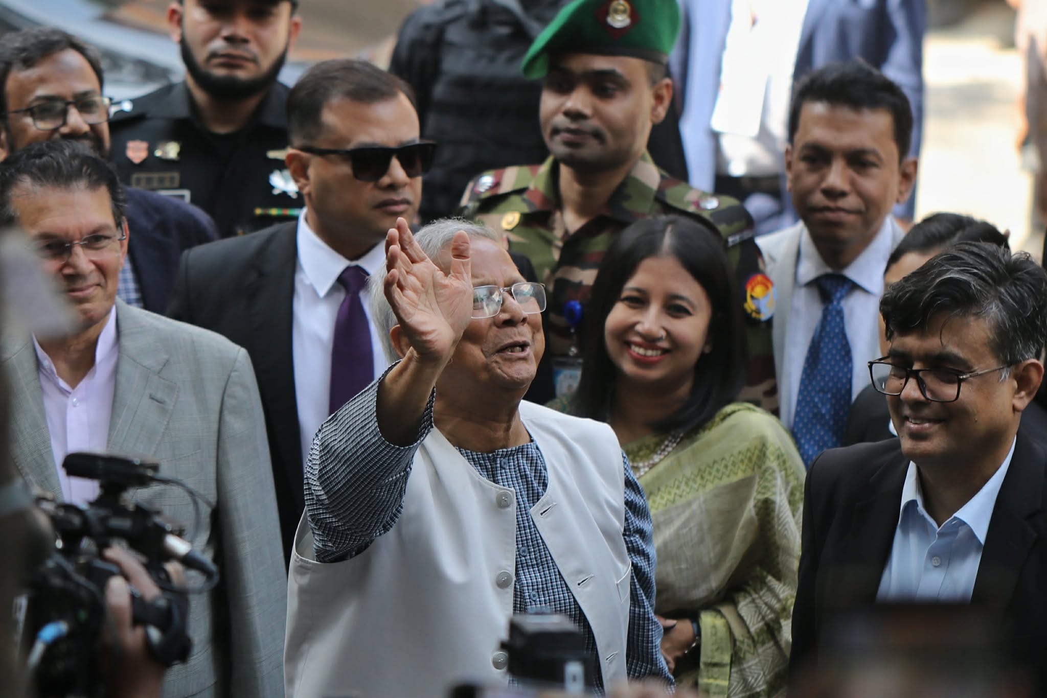 Yunus hails ‘most peaceful and festive’ election as voting ends