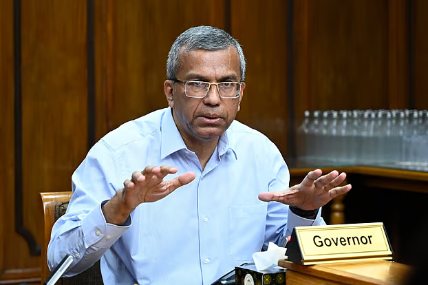 Reforms will continue, political interference won’t: BB governor