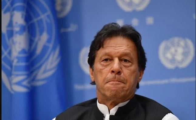Cricket greats rally for Imran Khan, demand urgent medical care