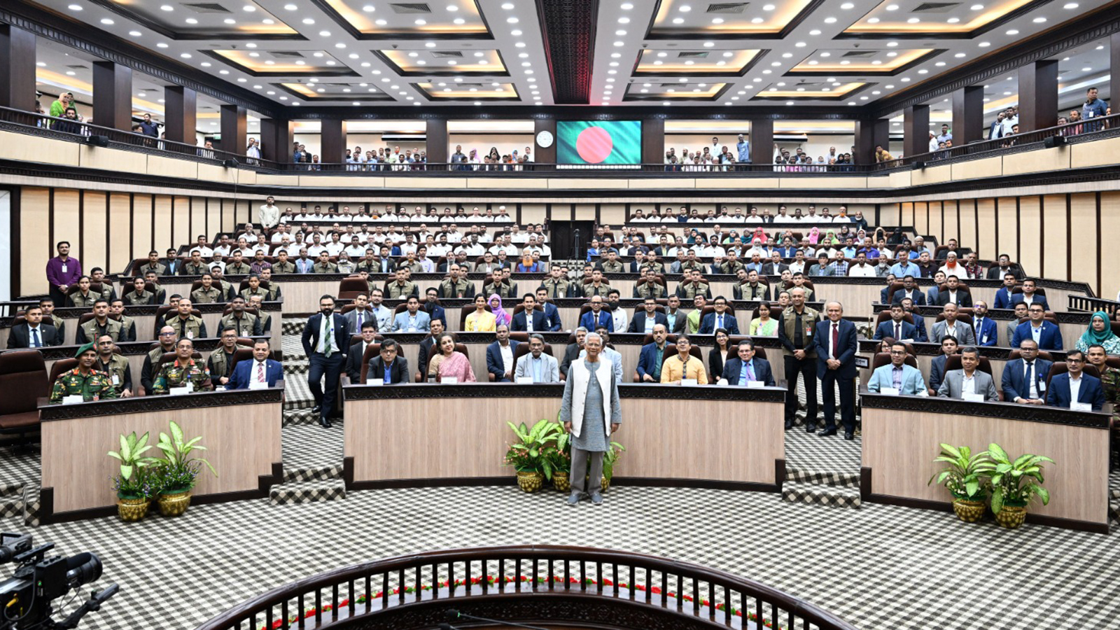 CA delivers farewell address to officials, staff at his office