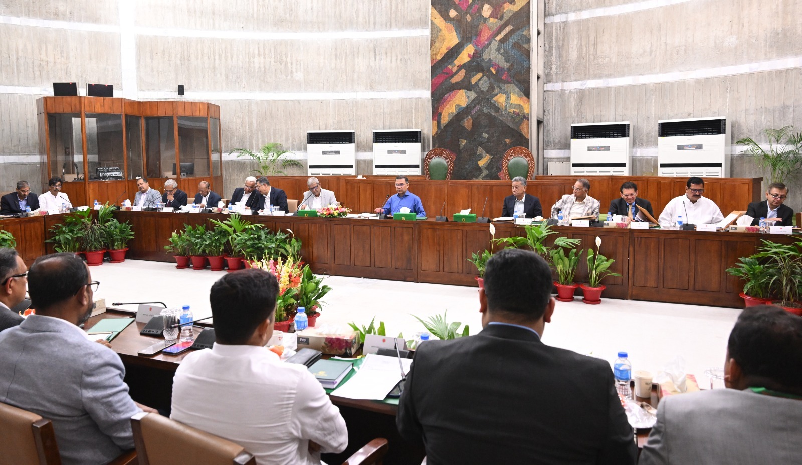 Austerity measures: Office hours now 9 to 4, shops to close by 6