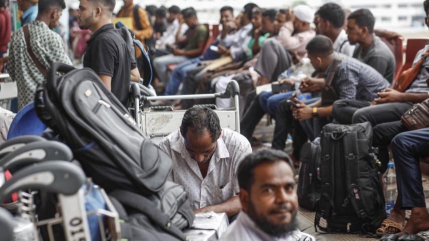 Labour minister vows end of syndicate for Malaysia jobs