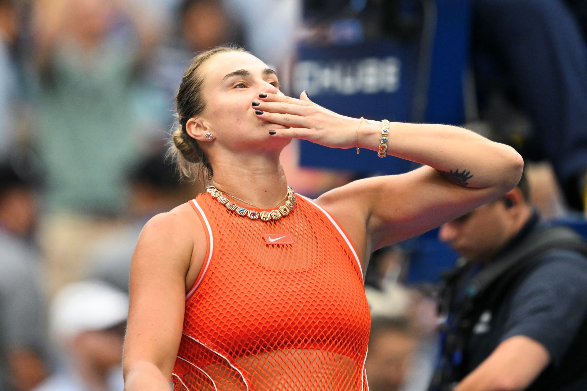 Defending champion Sabalenka reaches quarterfinals