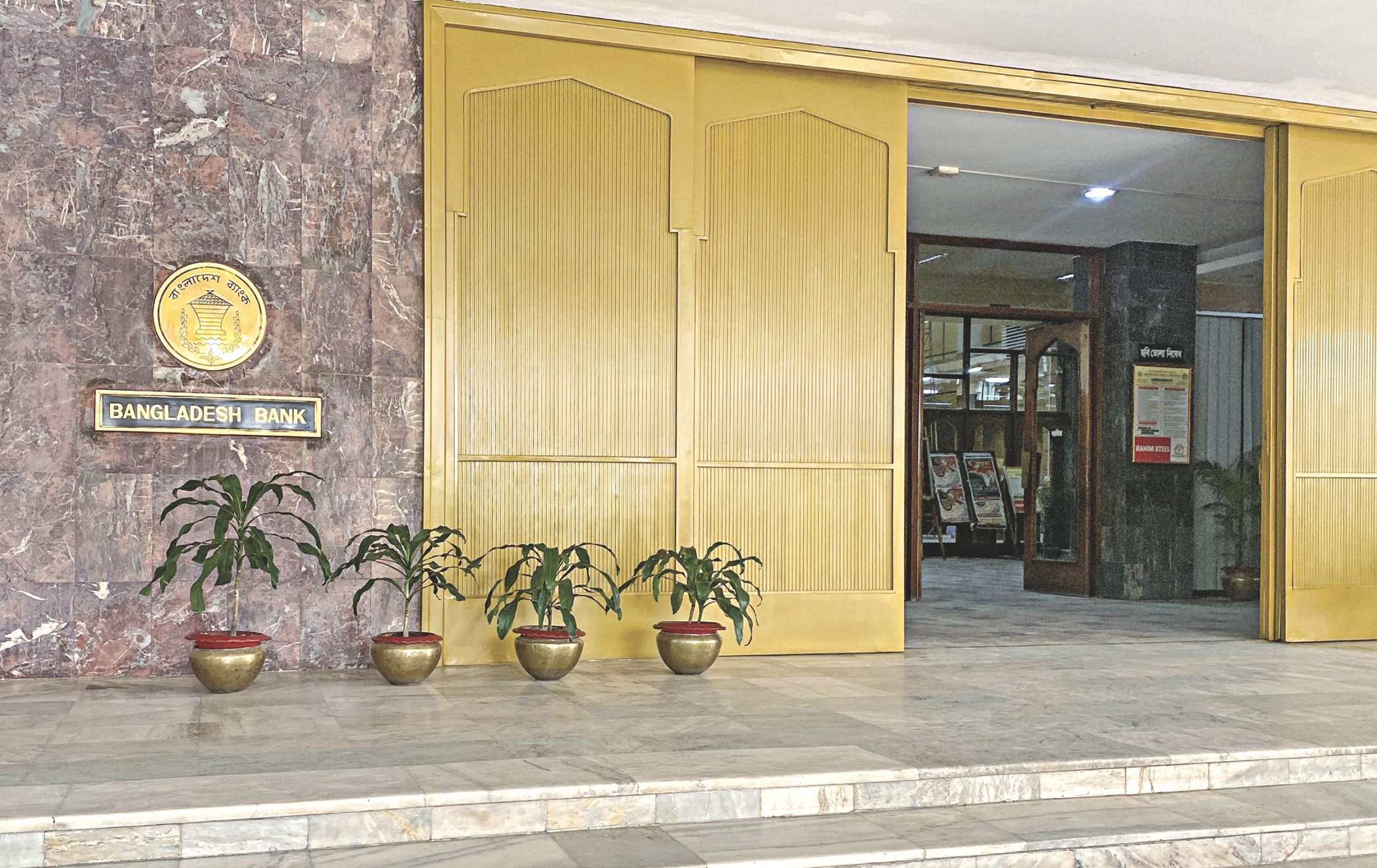 Central banks must enhance transparency to build trust