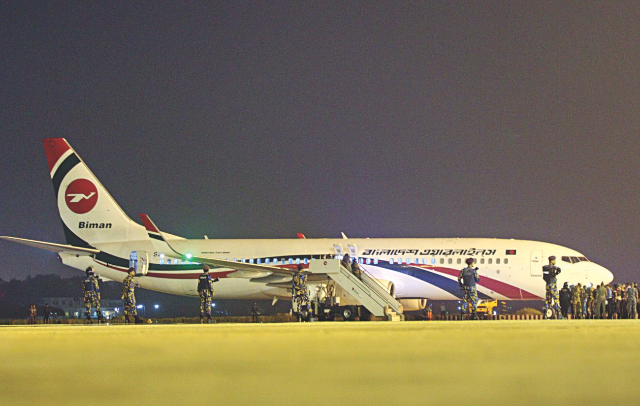 Hijack bid foiled; suspect shot dead