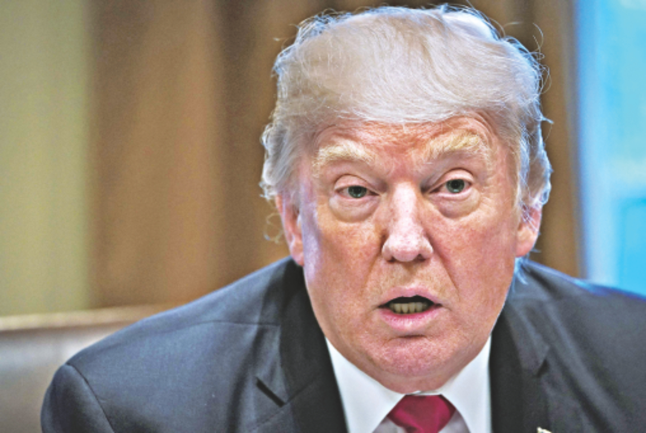 Trump renews threat over wall