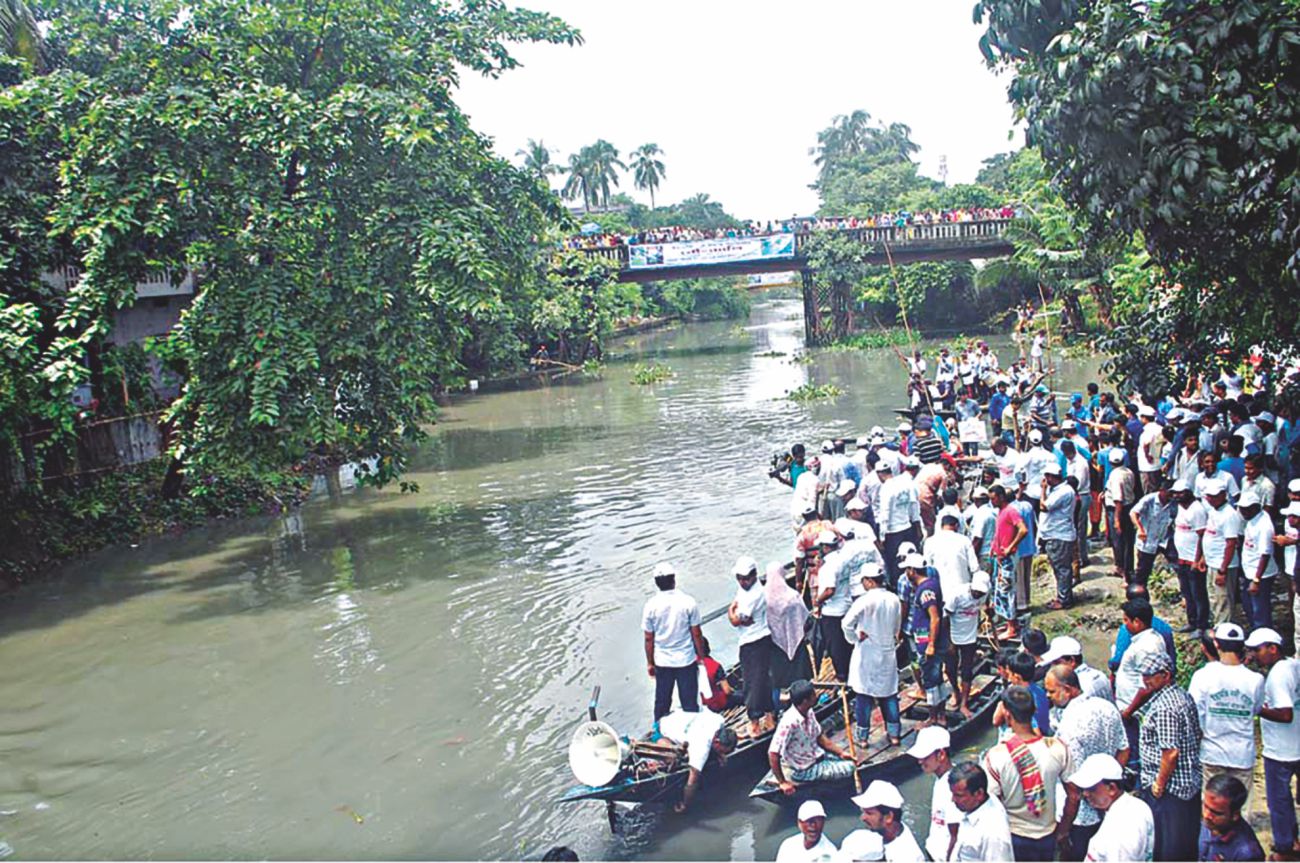 Dying Ichamati gets flow as swelling Padma sends water