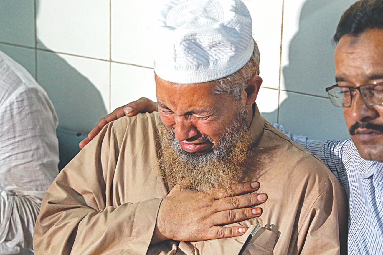 Four set fire to Feni madrasa student