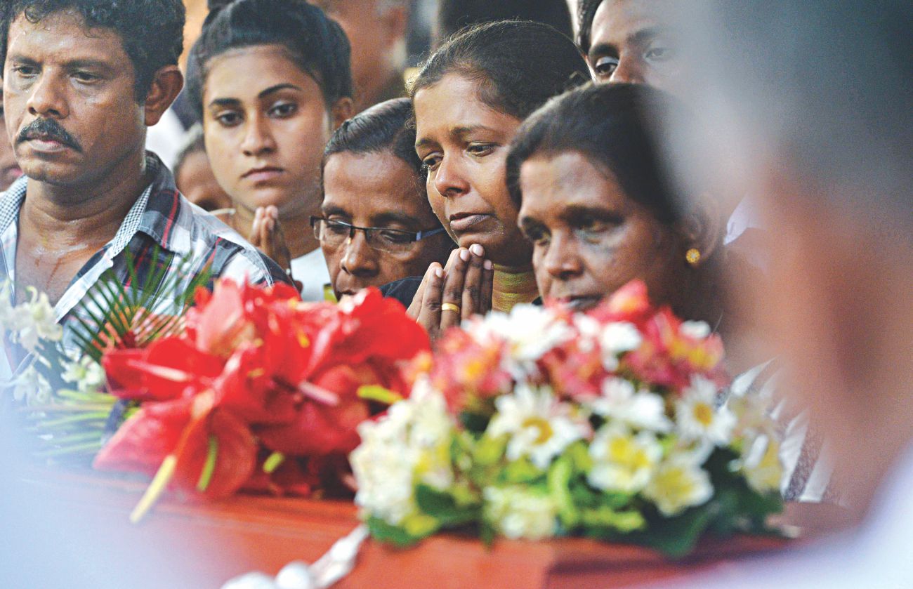 LANKA MOURNS