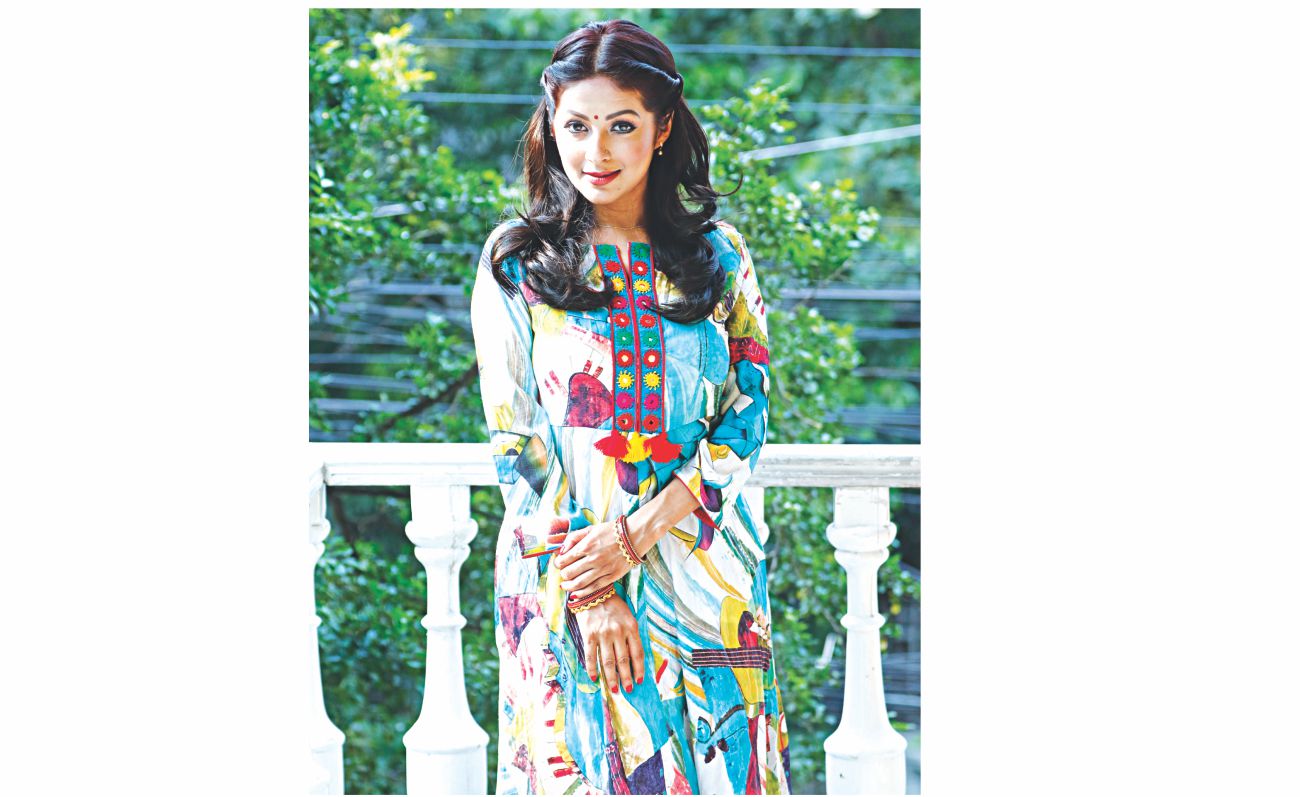 Monalisa partners up  with Hridoy Khan