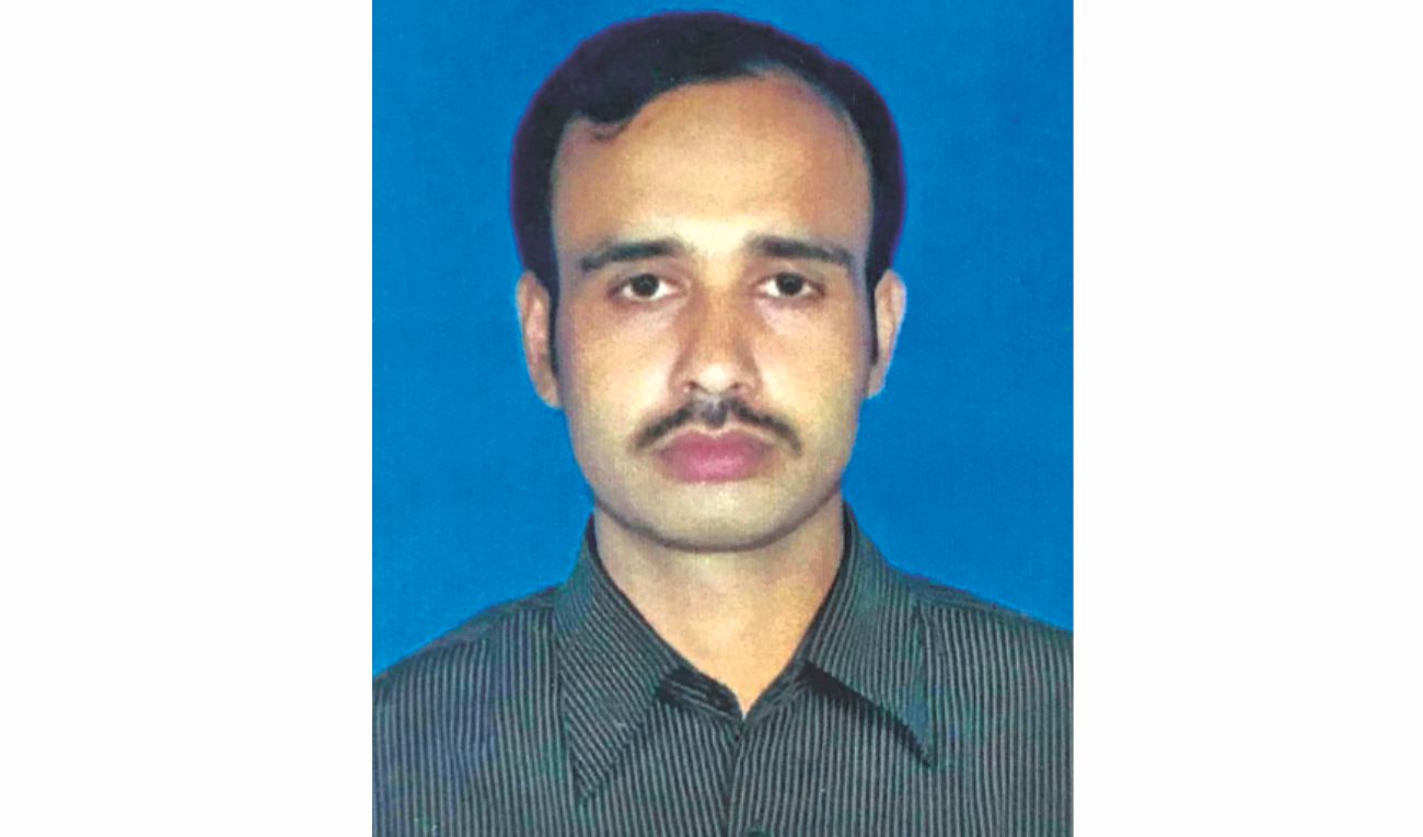 Rape accused found dead with a note