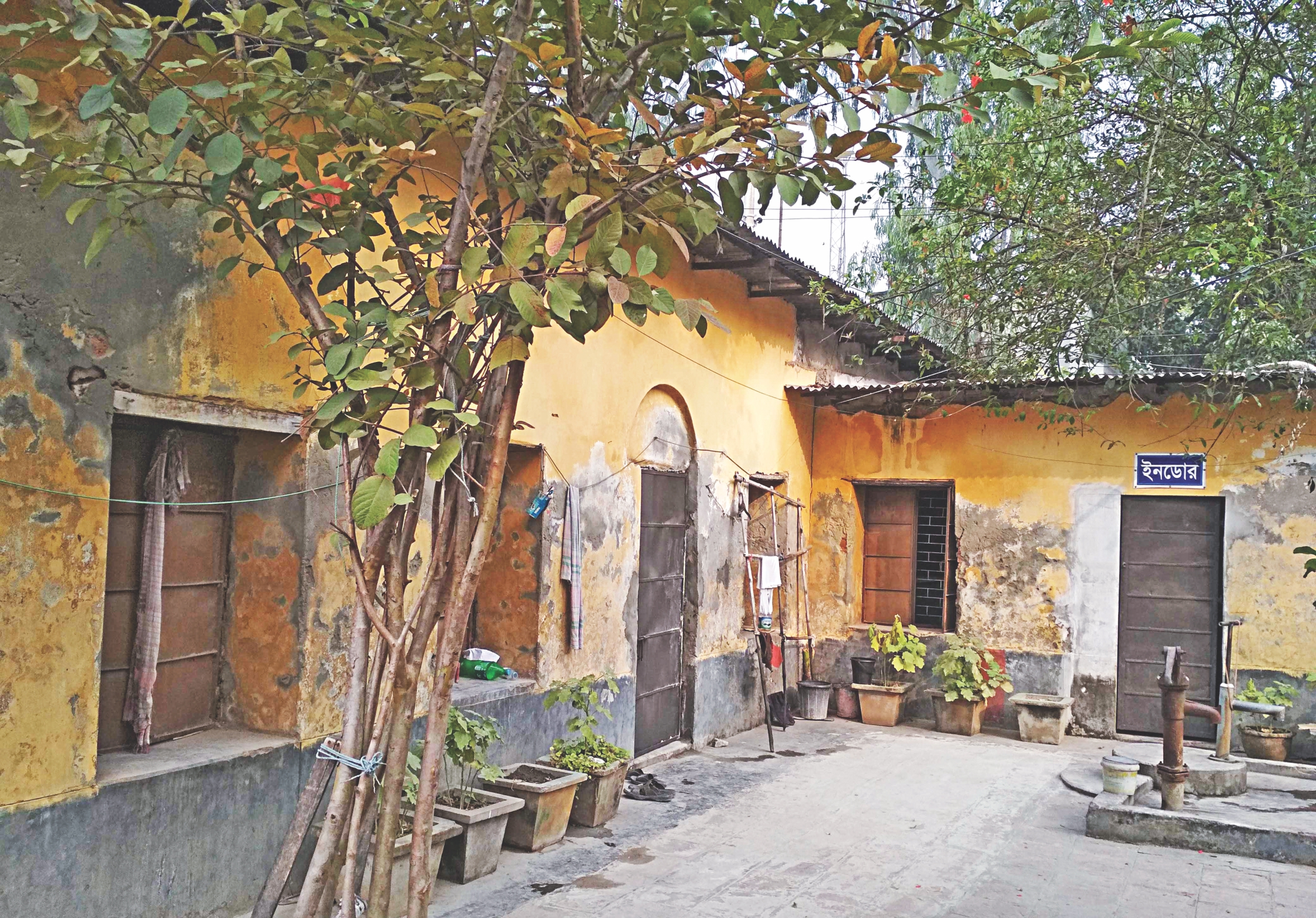 Last trace of Ritwik Ghatak in Rajshahi being erased
