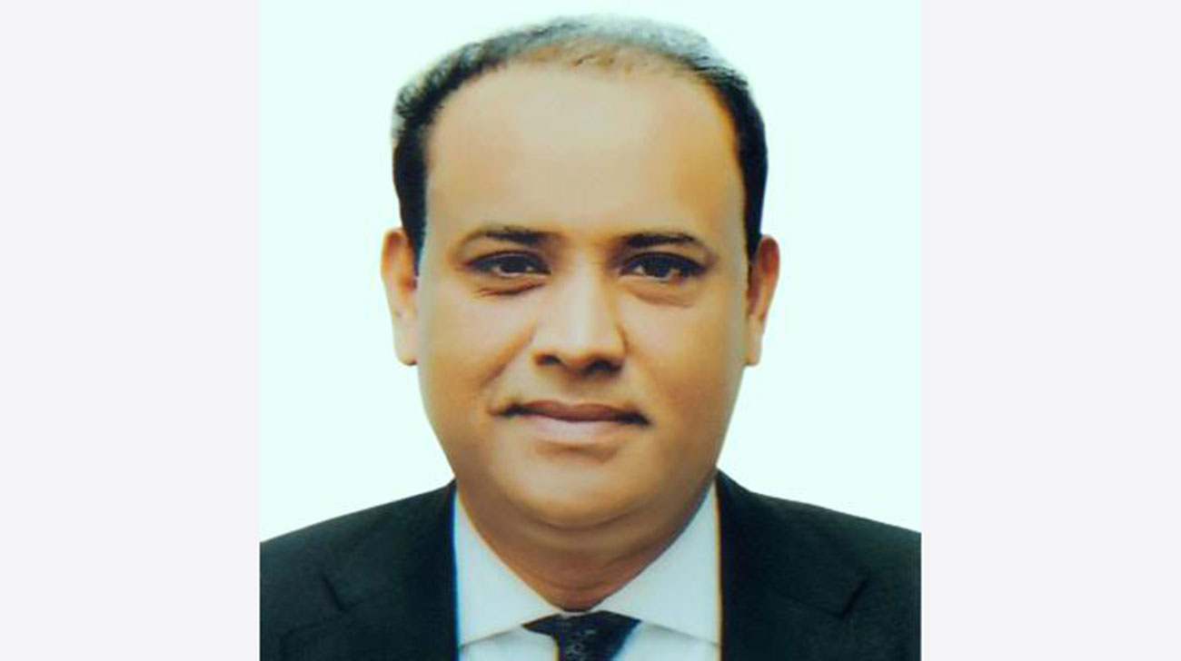 Ex-land minister admits to having properties abroad 