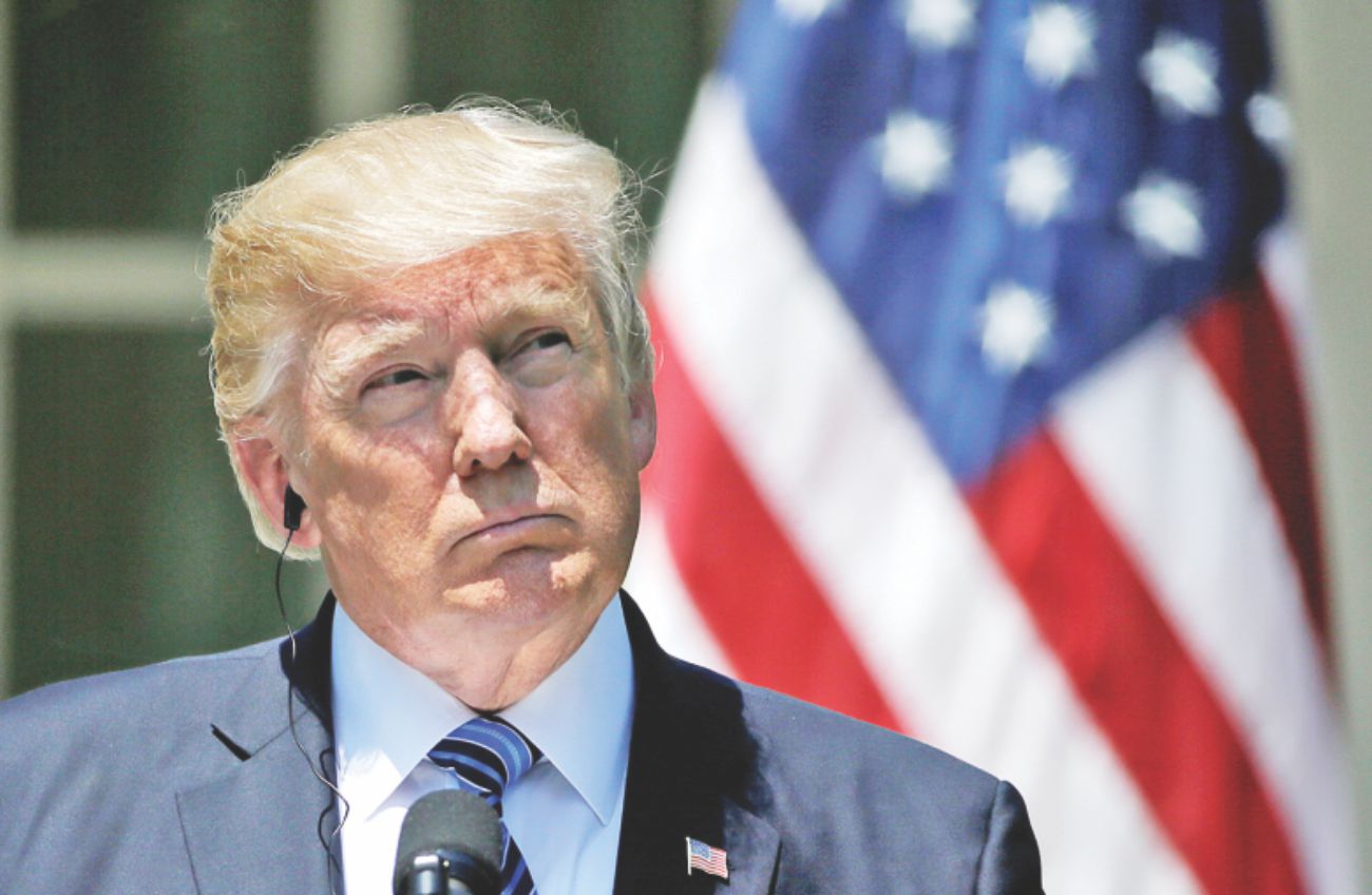 Build wall or 'entirely' close US-Mexico border