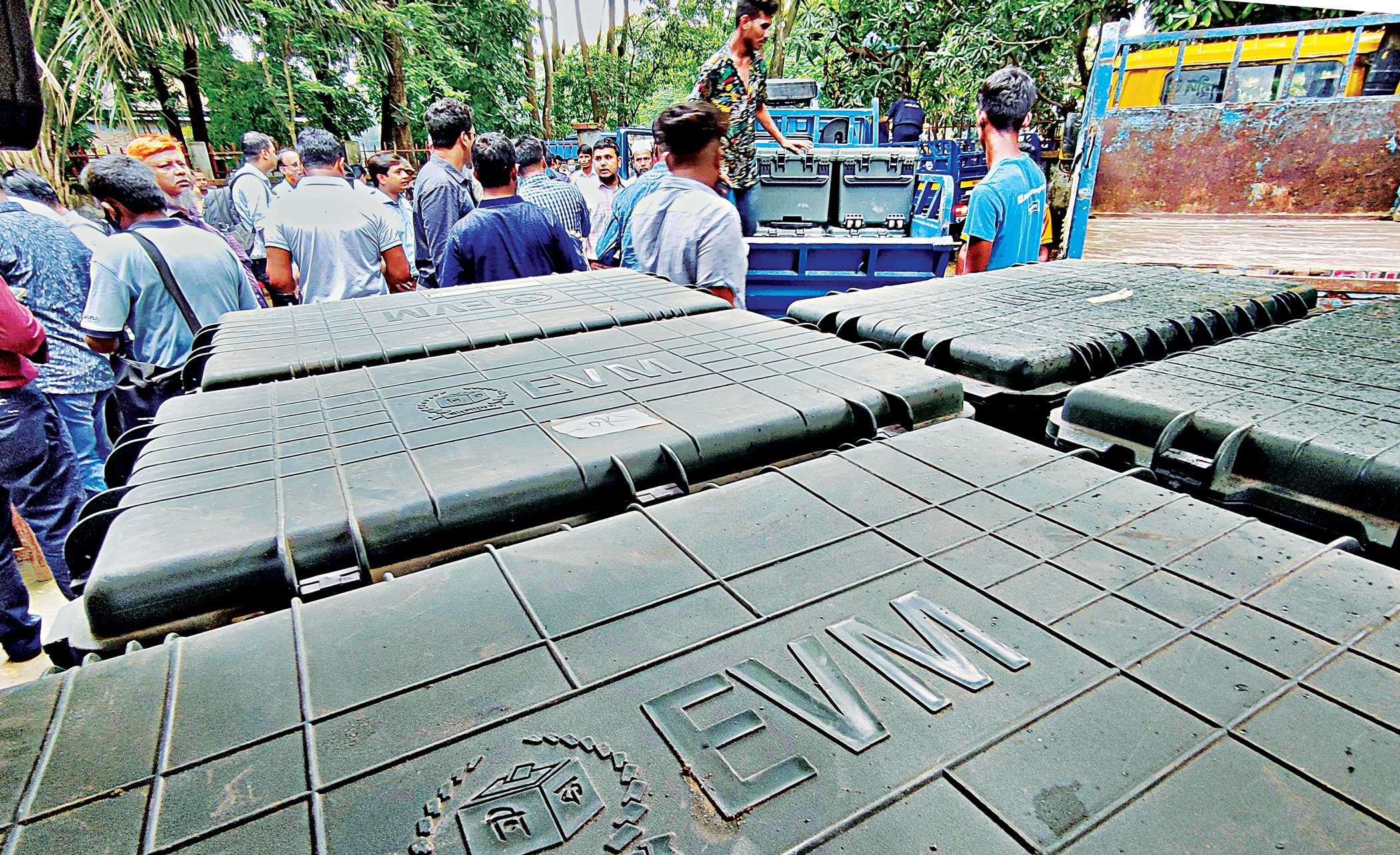 It's actually Sakku vs Bahar: Cumilla city goes to polls