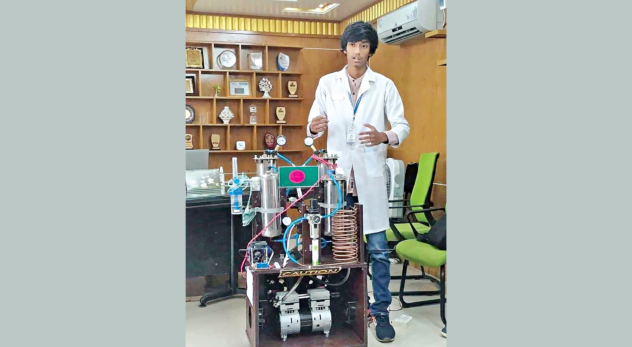 Schoolboy builds low-cost oxygen concentrator