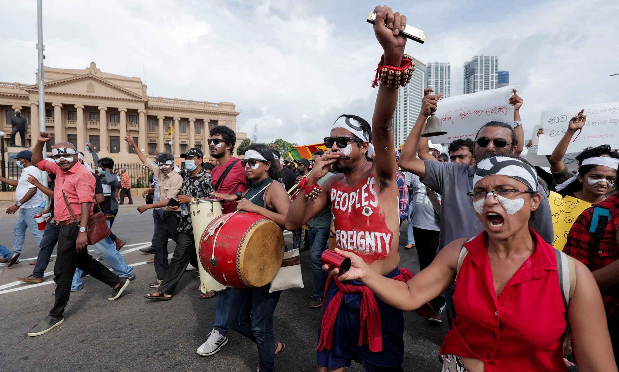 How is Sri Lanka’s youth dealing with the economic crisis?