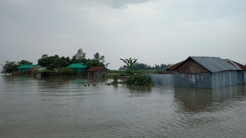 Flood claims 5 more lives in 24 hours; death toll now 73