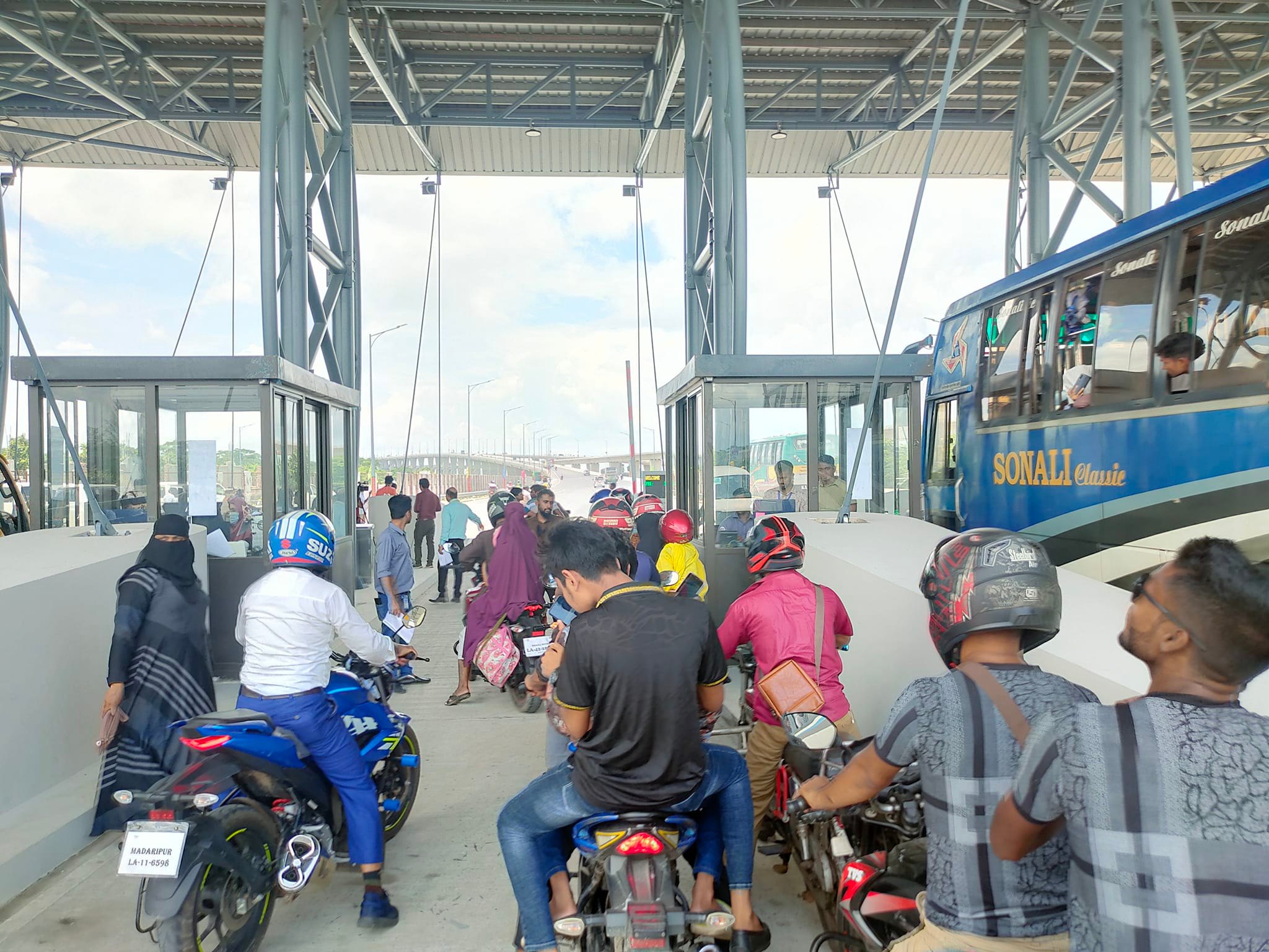 Tk 400 for renting motorbike to cross Padma Bridge