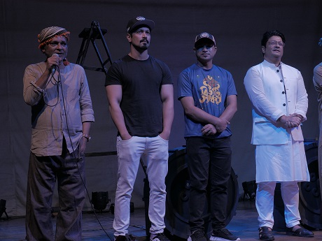 Cast of ‘Beauty Circus’ joins Prachyanat on stage