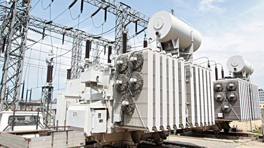 National grid failure causes power cut in country’s major part