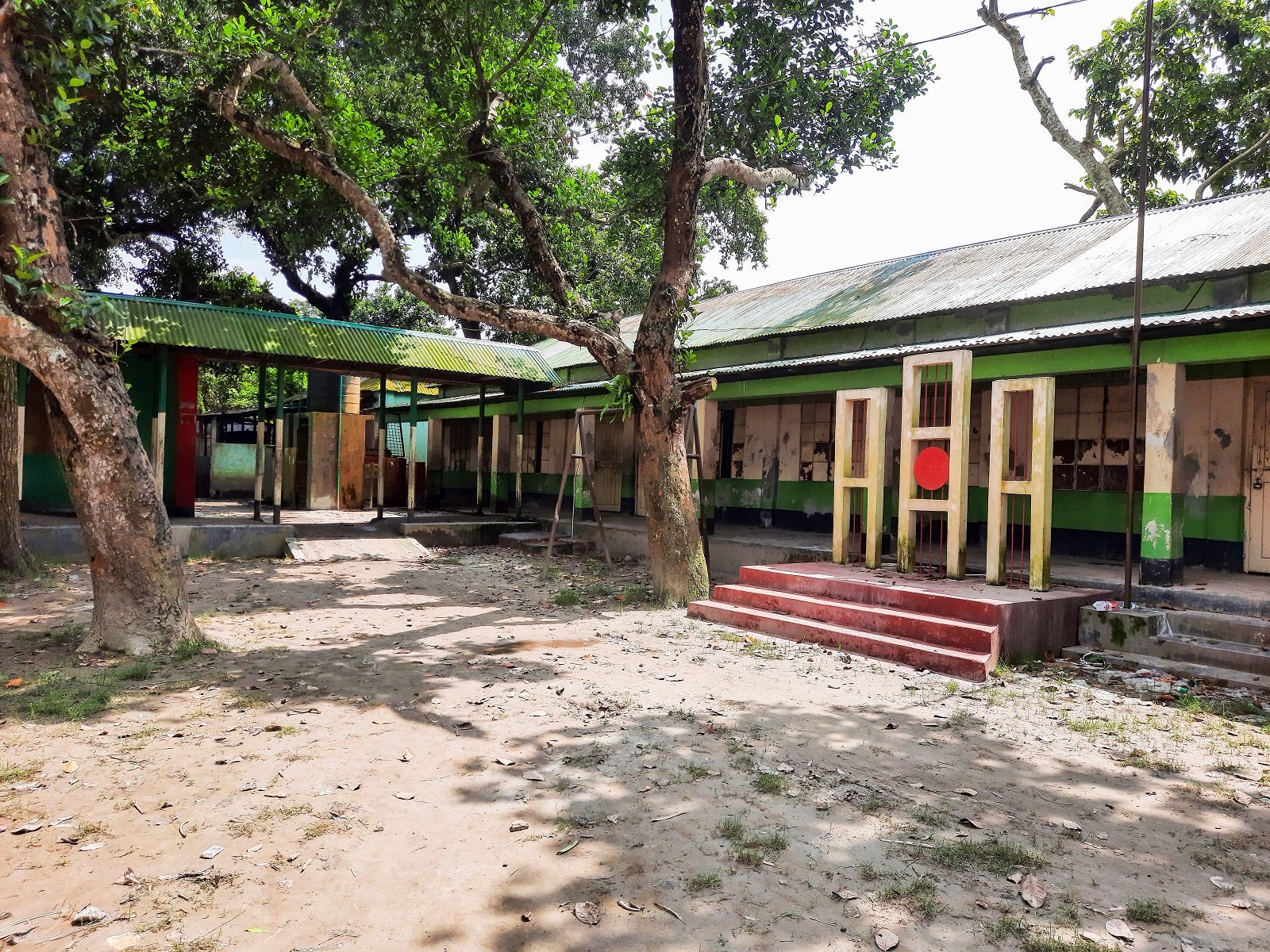 How students outside Dhaka miss out on opportunities