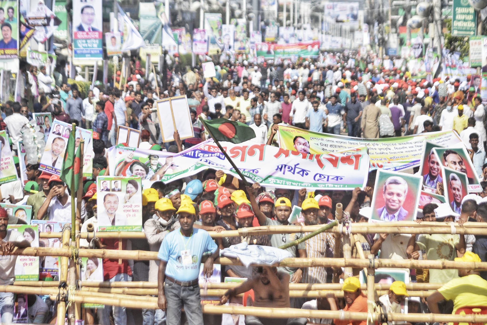 BNP rally: Khulna now “sea of people”