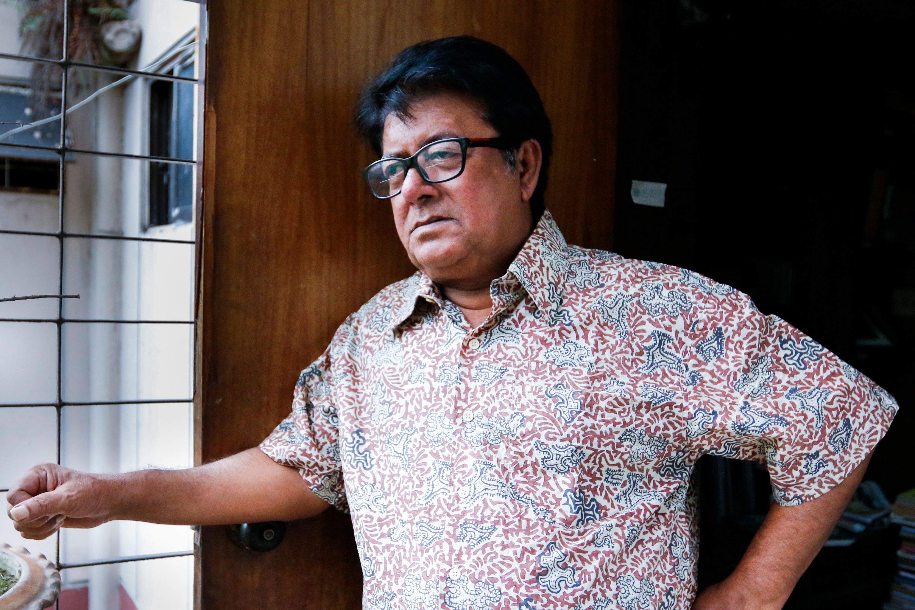 Mamunur Rashid wins prestigious Momtazuddin Ahmed award