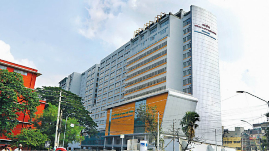 10 in critical condition at burn institute