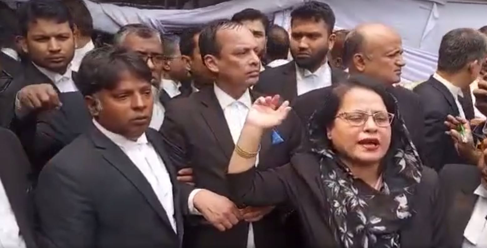 SCBA election yet to start as pro-BNP lawyers stage demonstration