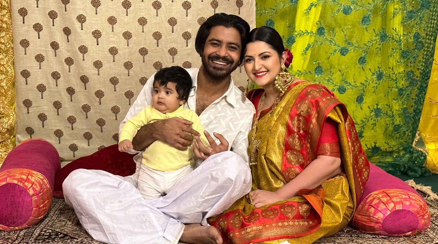 Pori Moni gets 1 lakh 'salami', gifts Razz pen and books