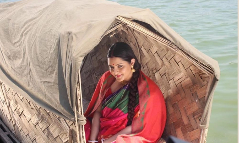 Why can't a heroine play the role of a mother?: Pori Moni 