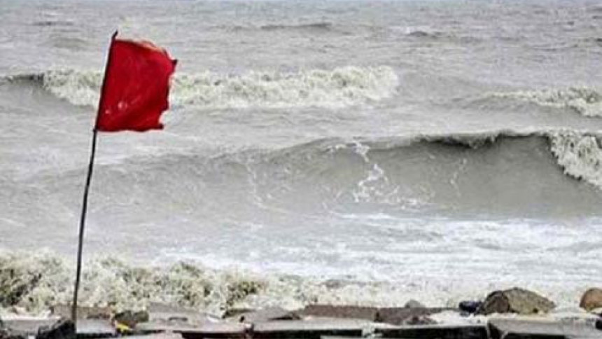 Maritime ports asked to hoist distant warning signal 2