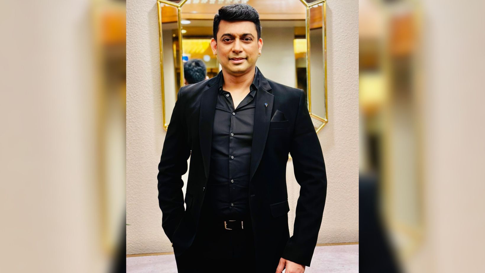  Zayed Khan going to US for award show