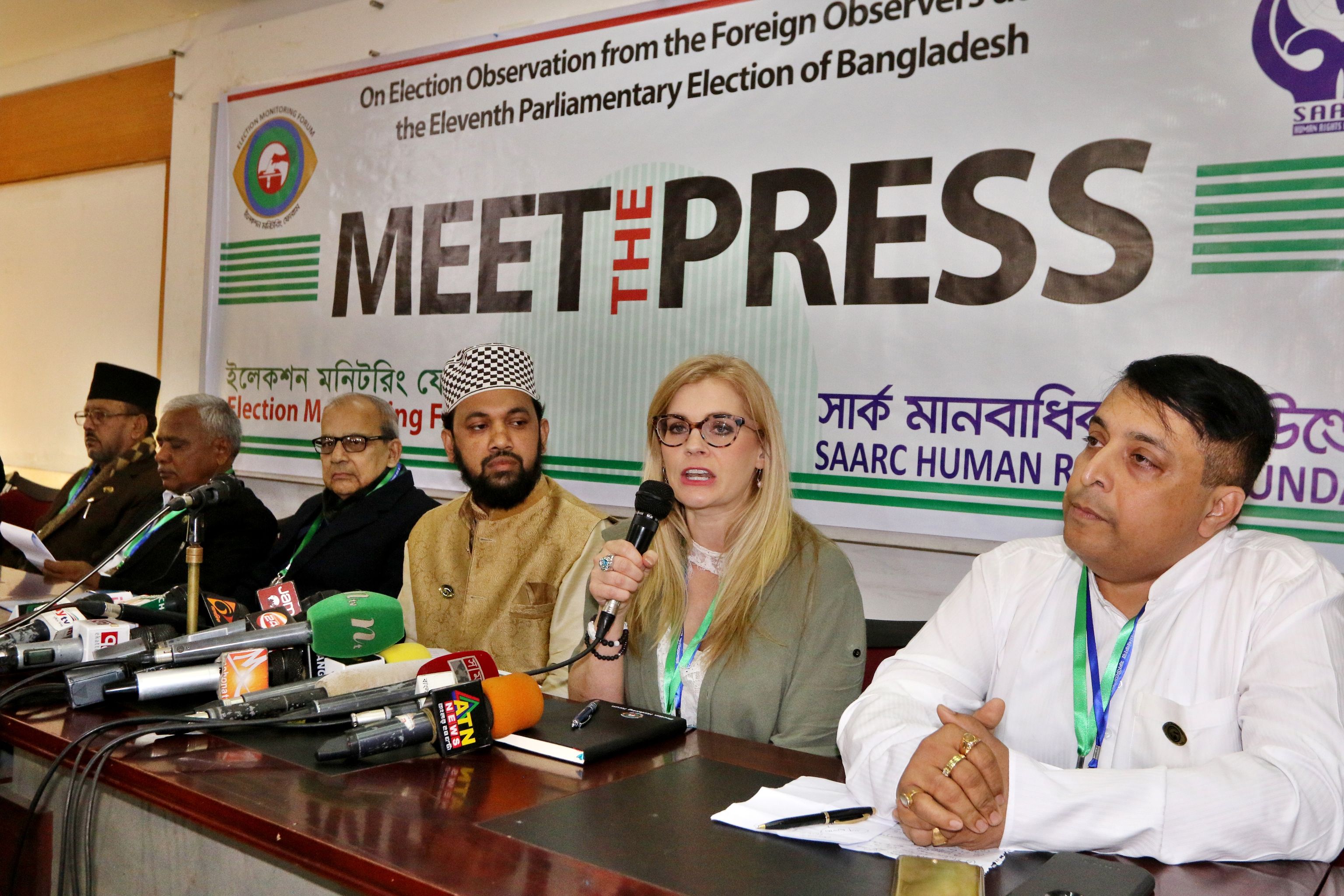 Who do you think they (foreign observers) are?