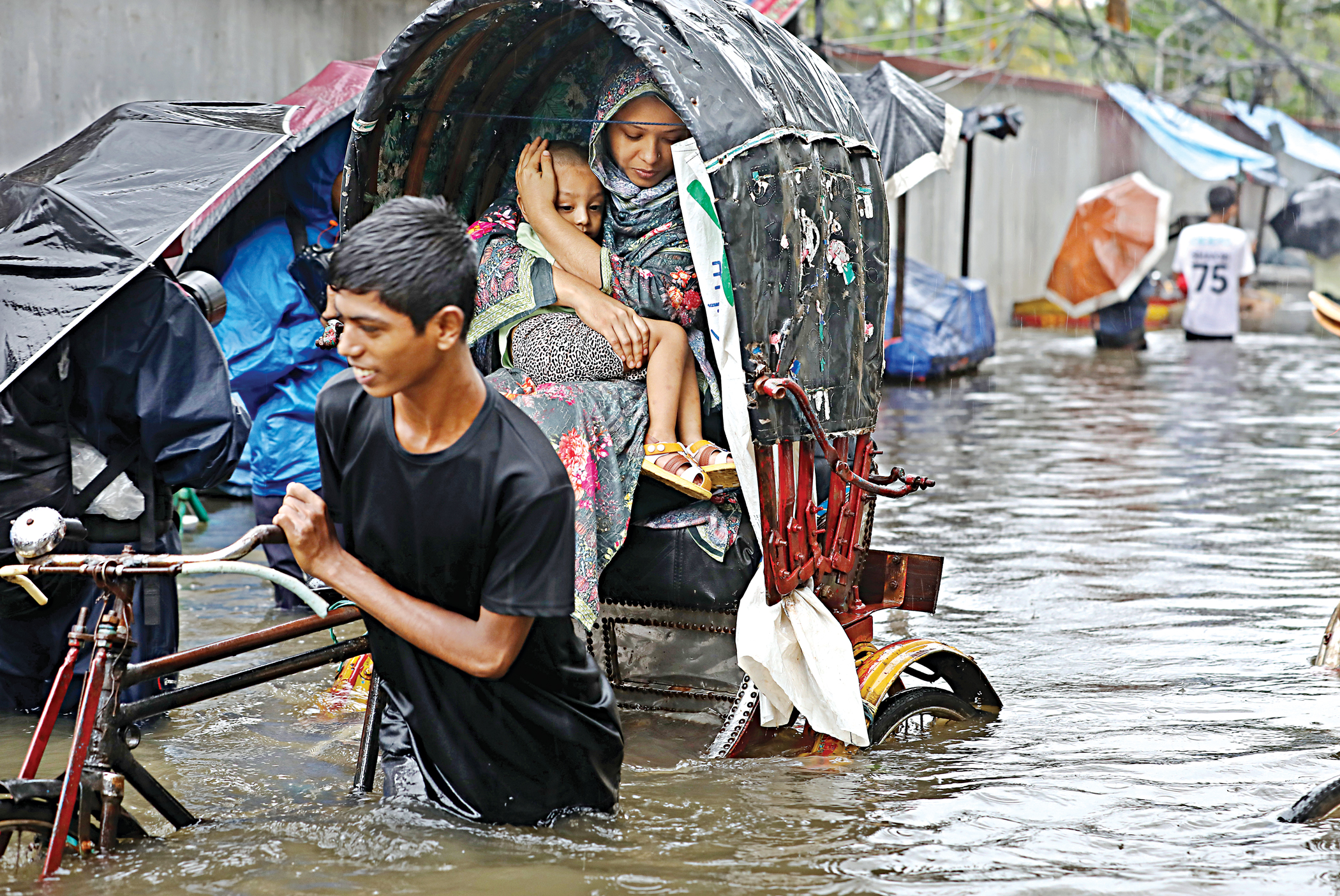 Waterlogging in Chattogram worsening by the day