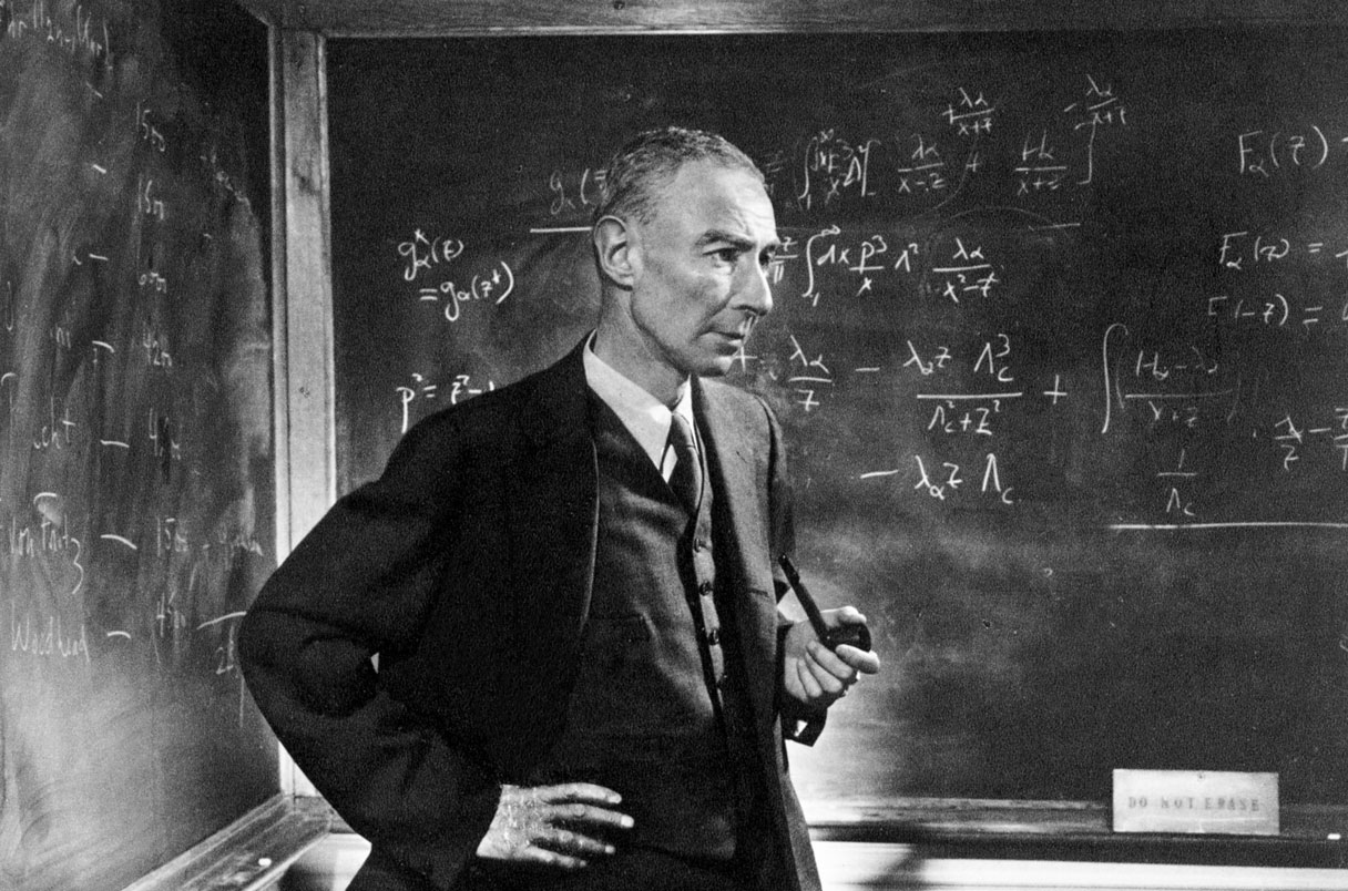 Oppenheimer Paradox: Power of Science and the Weakness of Scientists
