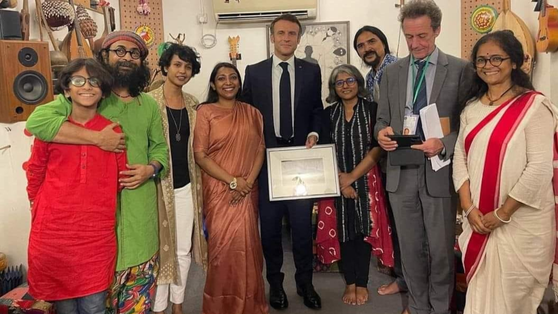 French President Macron graces Joler Gaan studio, plays instrument