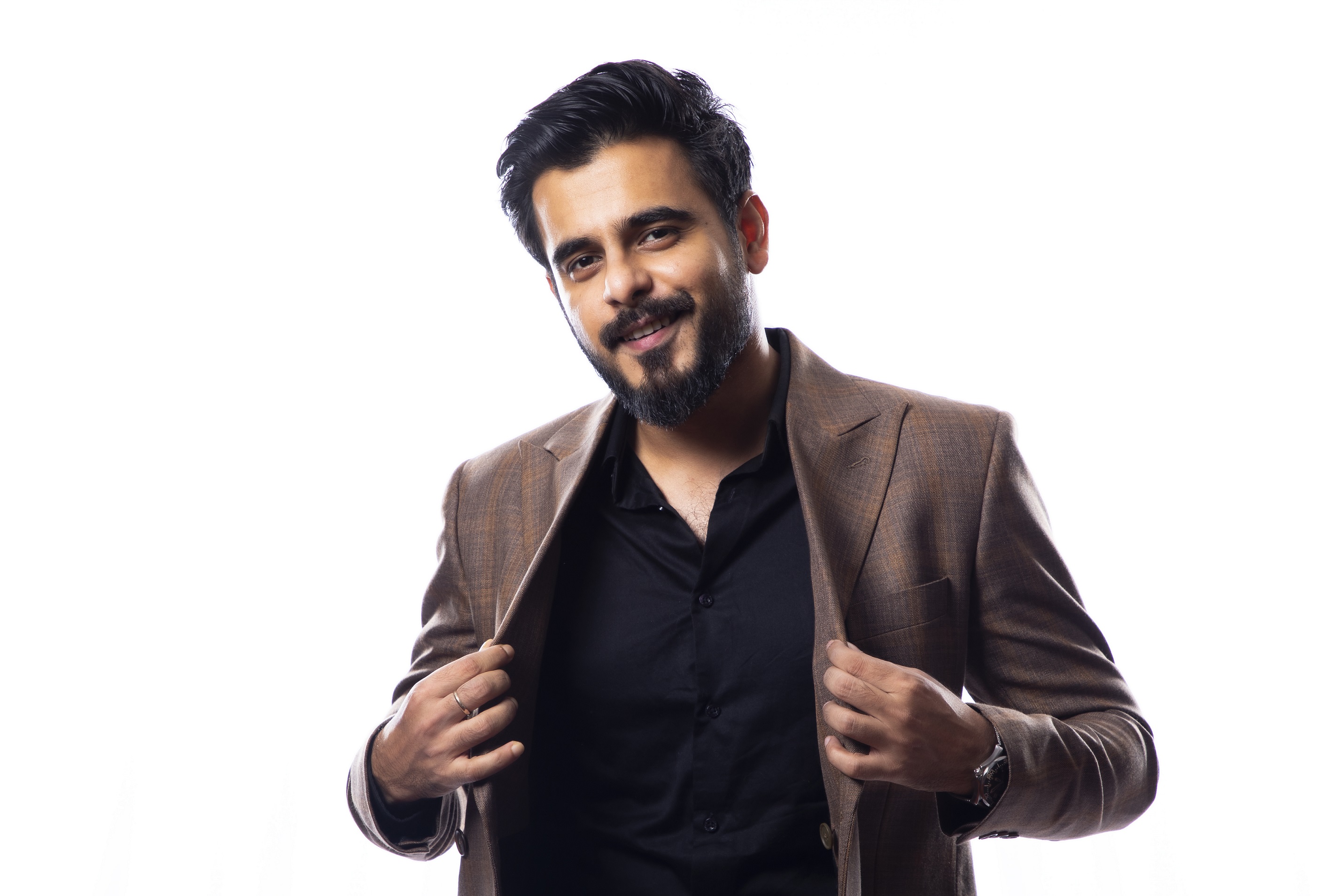 I would hack everyone’s accounts to make them watch ‘Antarjal’: Siam