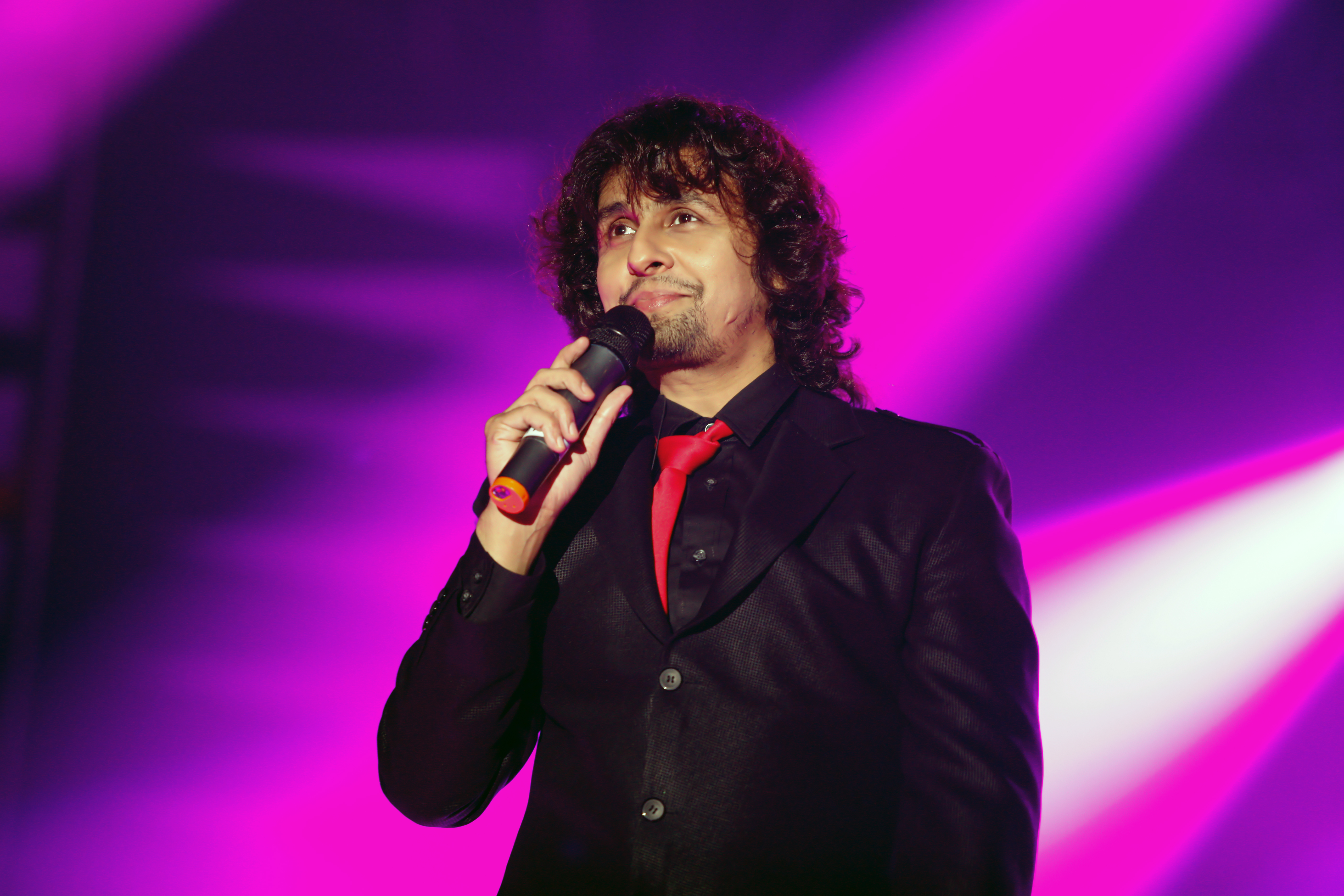 Sonu Nigam breaks silence on controversy over plagiarism accusations