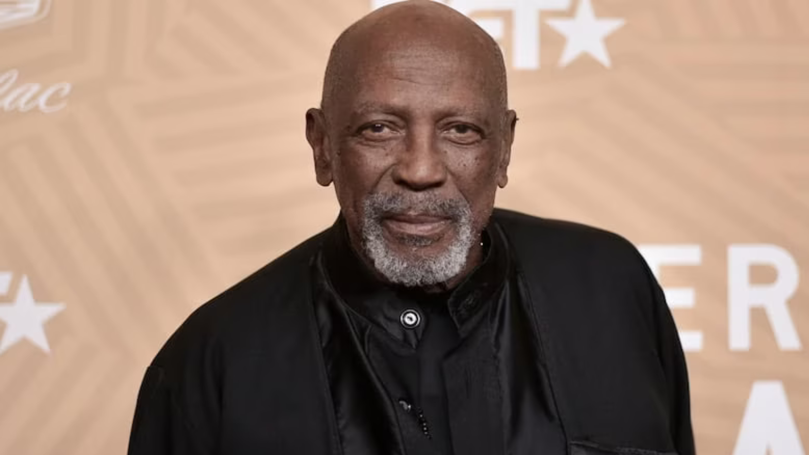 Louis Gossett Jr, first Black man to win best supporting actor Oscar, dies at 87