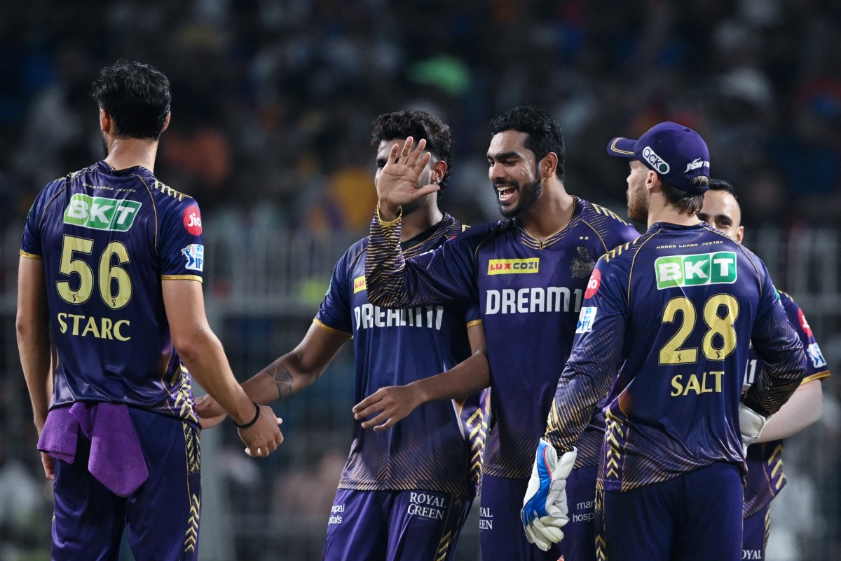 Kolkata beat Bengaluru in IPL thriller after Kohli's dismissal drama
