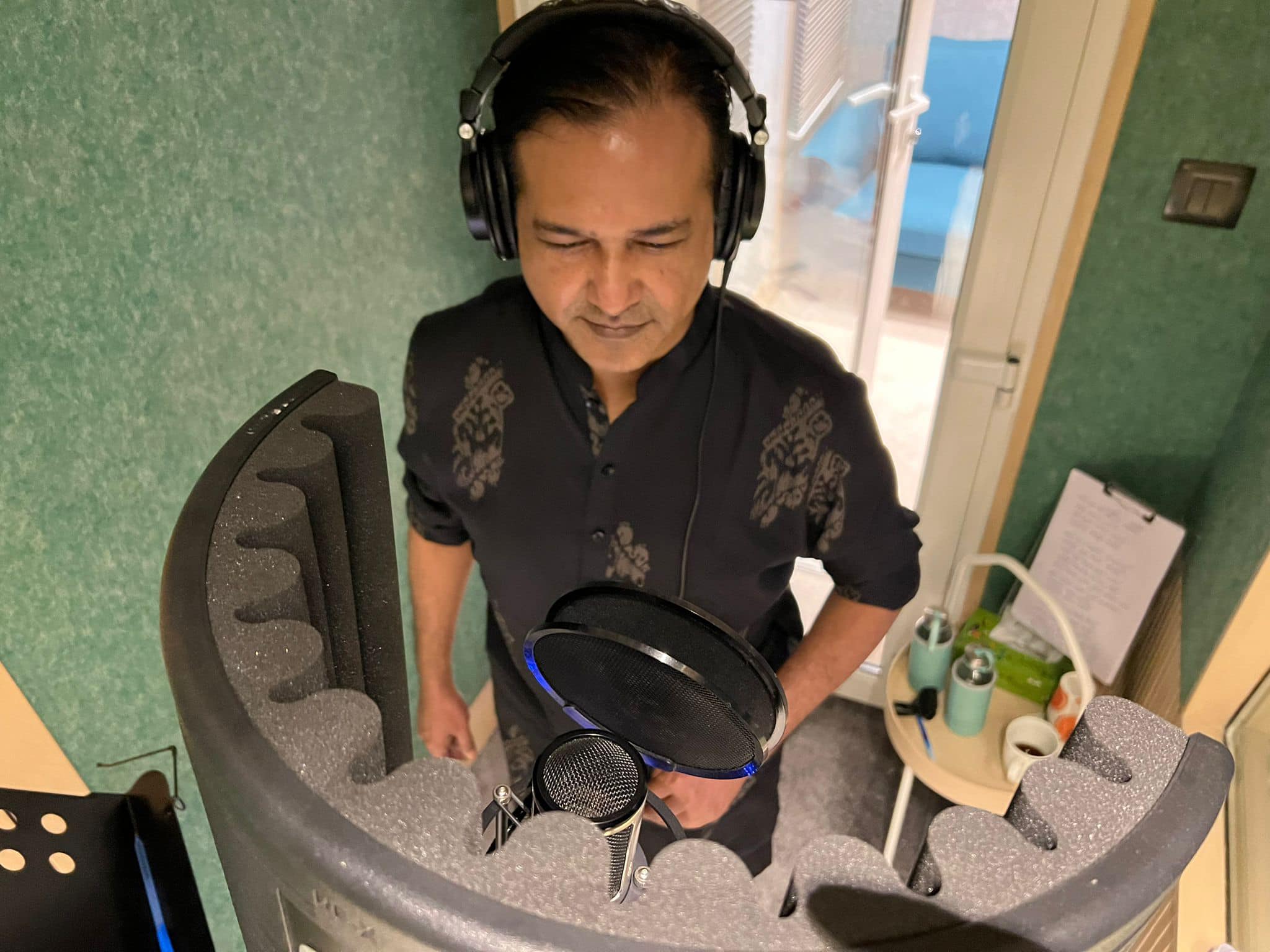 Asif Akbar shares experience of recording in AR Rahman’s studio