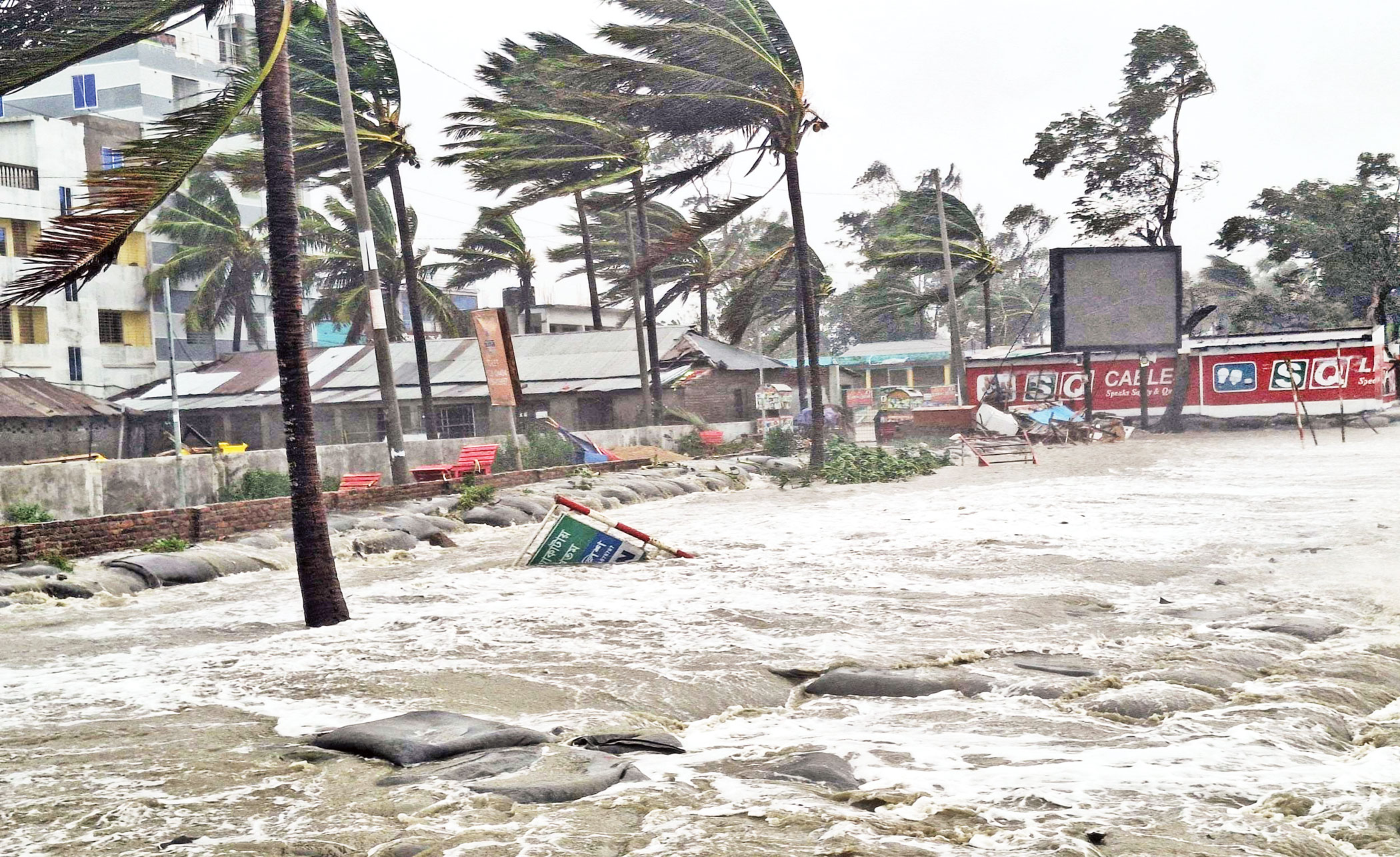 Remal leaves trail of havoc in its wake