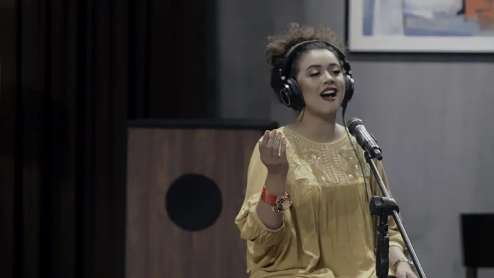 ‘Living Room Sessions’: Oyshee revives Baul Abul Sarkar’s classic ‘Tumi Jaiona Bondhure’