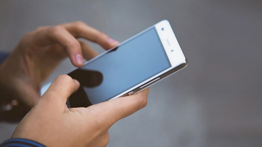 Users across country unable to use mobile internet